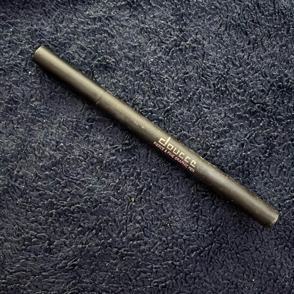 Doucce Fierce & Fine Graphic Pen